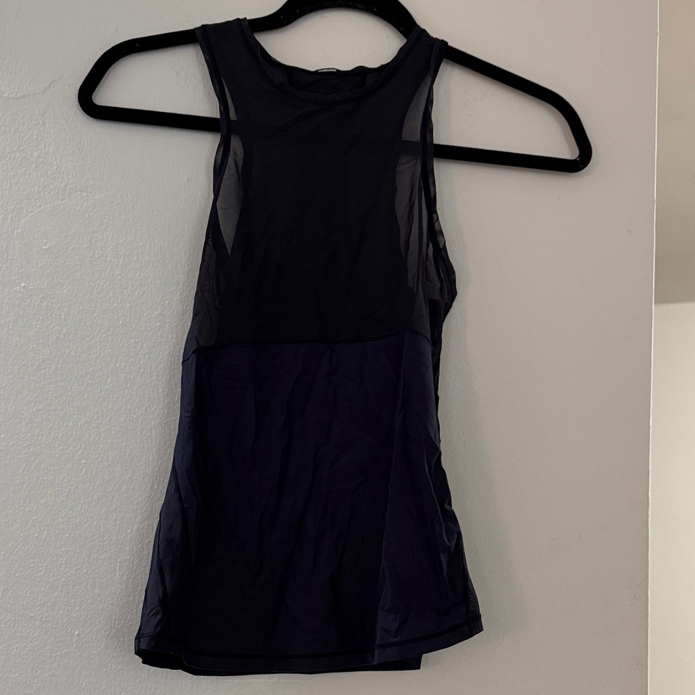 Lululemon Women's Black Sleeveless Top size 4